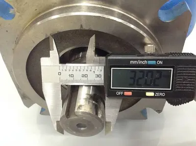 USED VICKERS PVH074R