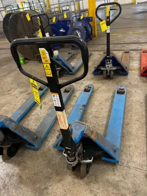Used _UNKNOWN_ _UNKNOWN_ Pallet Jacks North Carolina US | Myron Bowling Auctioneers Inc #1543519