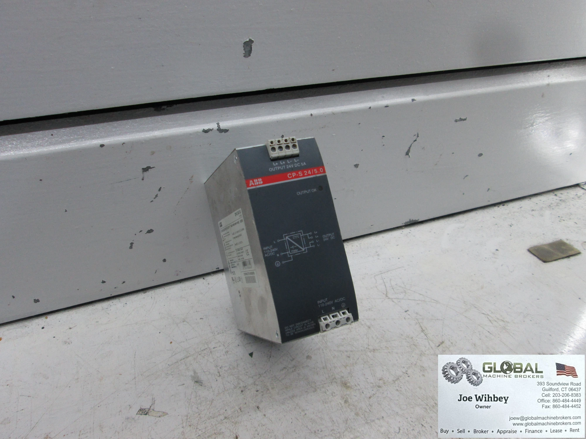 ABB 1SVR427014R0000 CP-S24/5.0 Switch Mode Power Supply