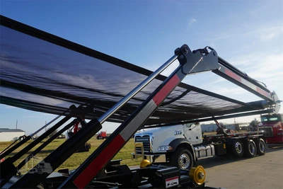 Used 2027 ISUZU FVR Hooklifts & Roll-Offs Texas US | Roll Off Truck World #1491763