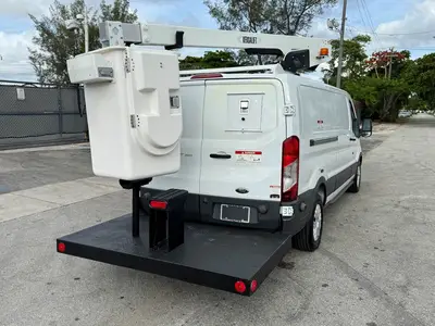 Used 2017 FORD F-350 Bucket (boom) trucks Florida US | Truck and Van Outlet #1509150