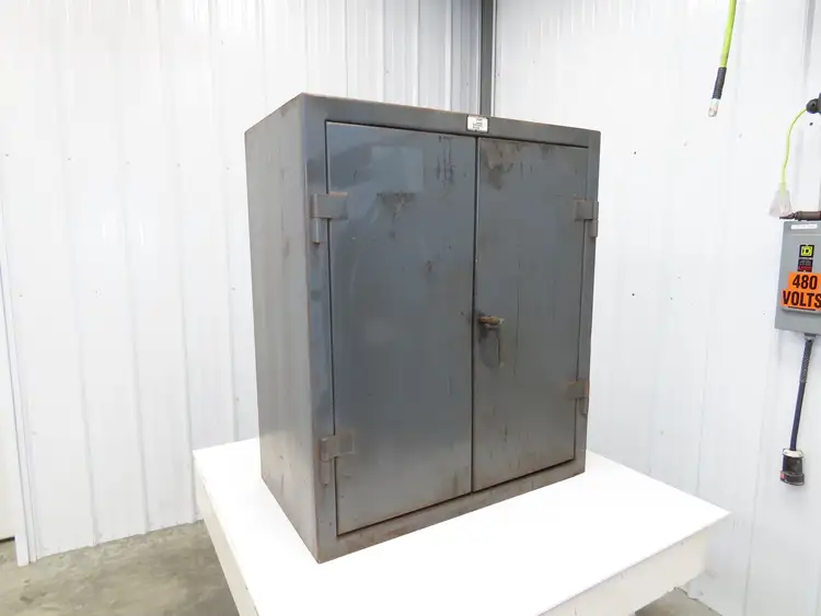 Used STRONG HOLD _UNKNOWN_ Cabinets | Arrow Industrial #636937