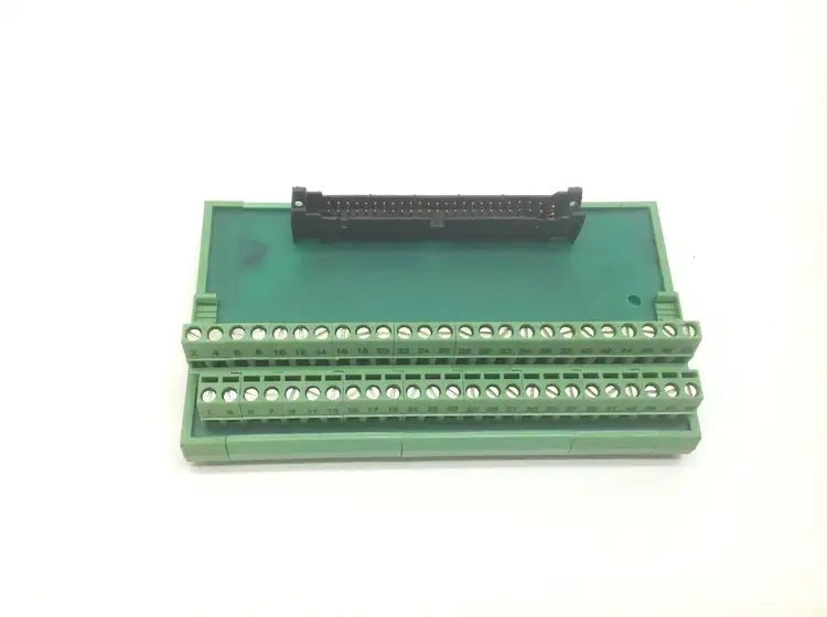 Used Phoenix Contact UMK-SE 11,25 Terminal Blocks Michigan US | Maverick Industrial Sales #1394360
