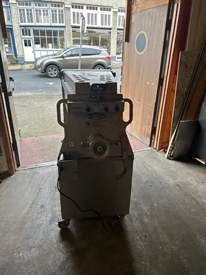 USED HOBART MG2032