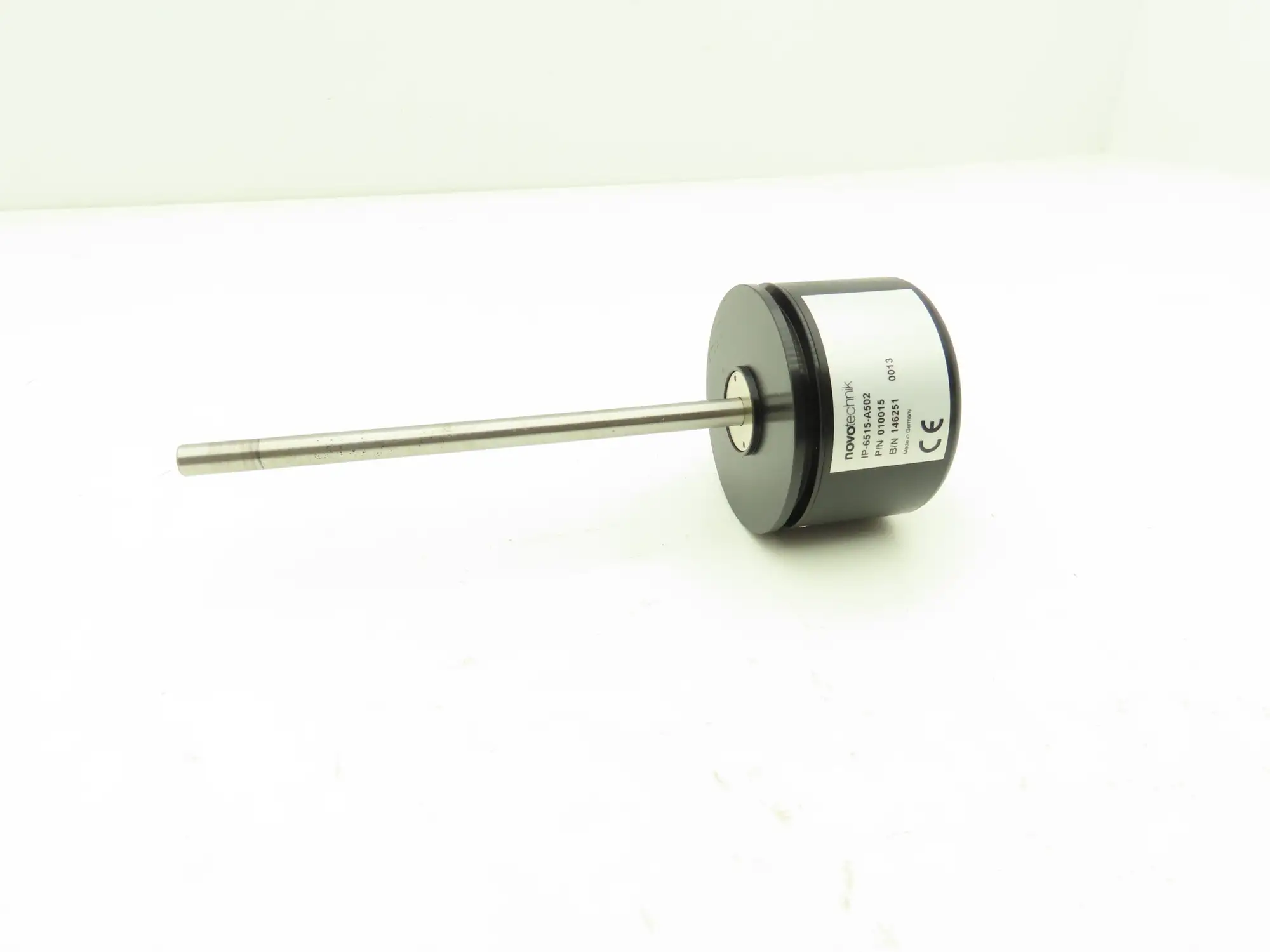 Novotechnik IP-6515-A502 Rotary Sensor Encoder Potentiometer Ext Shaft