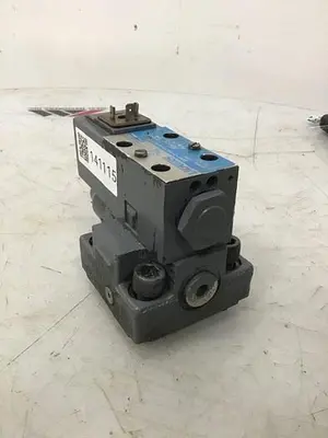 USED VICKERS DG4V-3-2AL-M-U-HL7-60