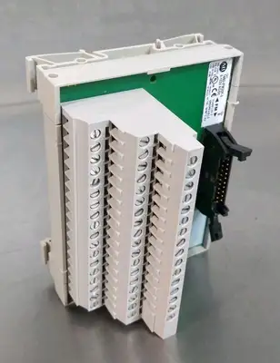 Allen Bradley 1492-IFM20F-3 / B Interface Module Loc3C22