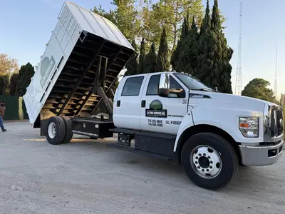 USED 2017 FORD F-650