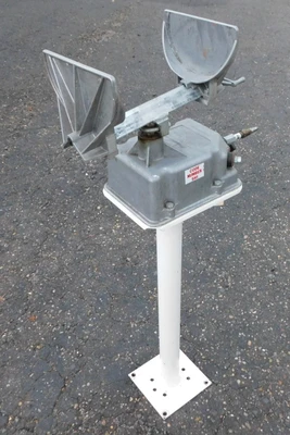 USED DEDOES CYCLONE 1 GALLON MIXER