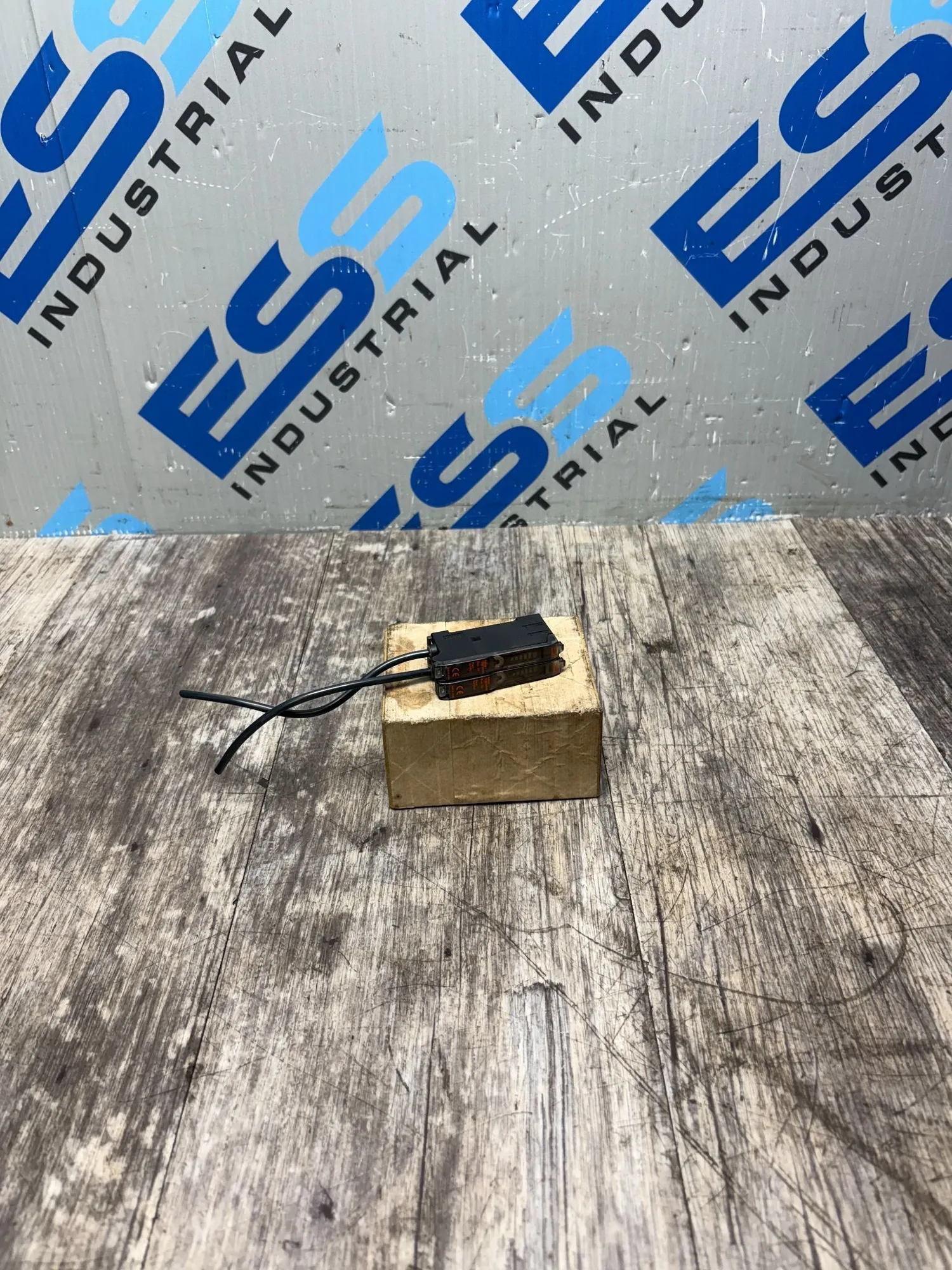 Used OMRON E3X-NA11 Misc Electrical & Power Parts South Carolina US | ESS Industrial Equipment Sales #1354290