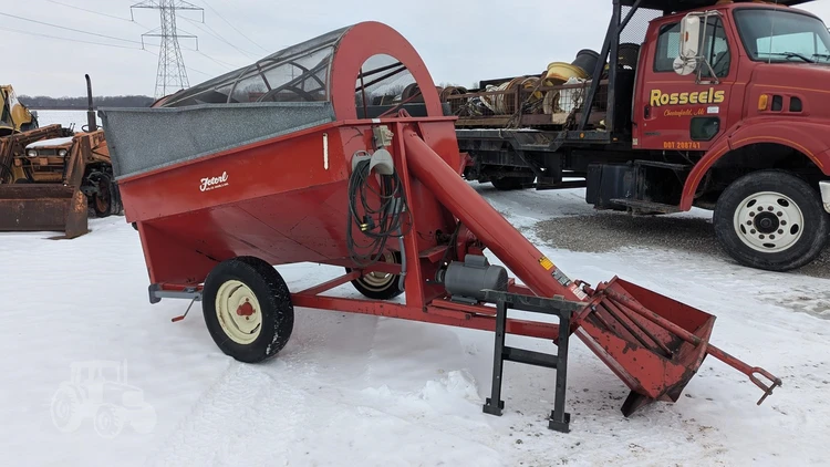 Used FETERL 23090 Trommel Screener Michigan US | Rosseel's Equipment Inc #722550