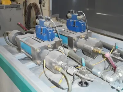 USED 1996 MOTOMAN K-10M