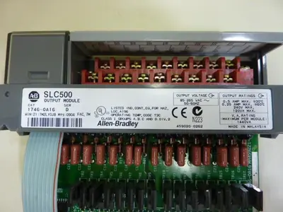 USED ALLEN BRADLEY 1746-OA16 SER D