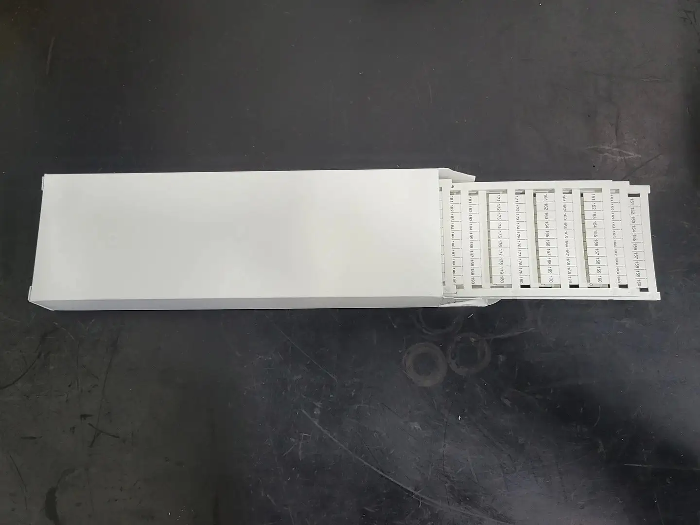 NEW ALLEN-BRADLEY 1492-MS6X12H151-200