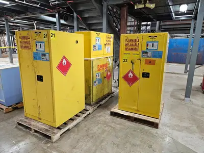 Used ULINE H-1565M Hazardous Storage Units British Columbia CA | Lenmark #1489218
