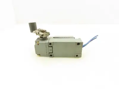 Cutler Hammer E50SA Limit Switch E50DR1 Operating Head Roller Arm 5° Pretravel