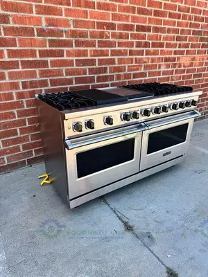 USED VIKING VDR5606GQSS 60" STAINLESS STEEL DUAL FUEL RANGE W/ GRILL AND GRIDDLE