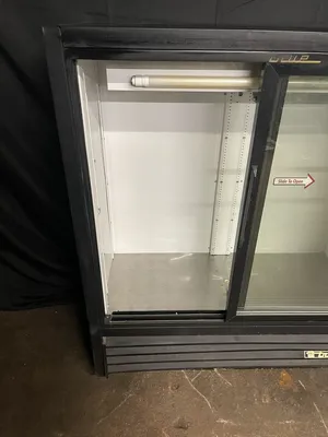 174-0082 True GDM-41SL-54 2 Glass Door Self Contained Cooler