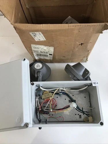 NEW Holophane Does Not Apply