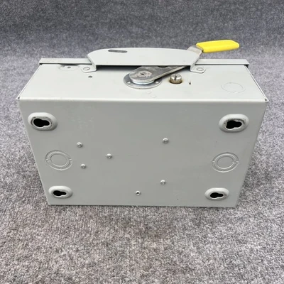 New | in-Stock Crouse-Hinds HH321N Disconnects California US | Davliegogo LLC #1706693