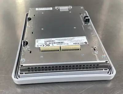 USED Allen-Bradley 2711P-RDT7C