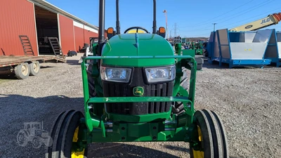 NEW 2021 JOHN DEERE 5045E
