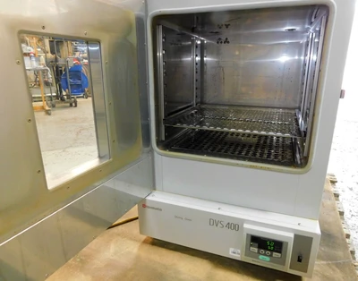 USED YAMATO DRYING OVEN DVS 400