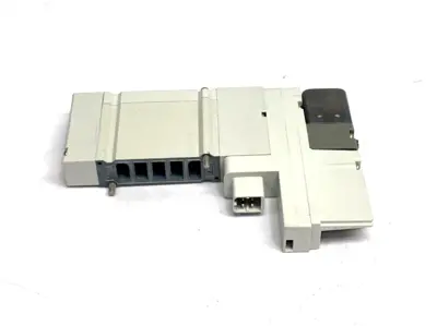SY3100-5U1 | SMC  Solenoid Valve MISSING PLASTIC COVER - Used