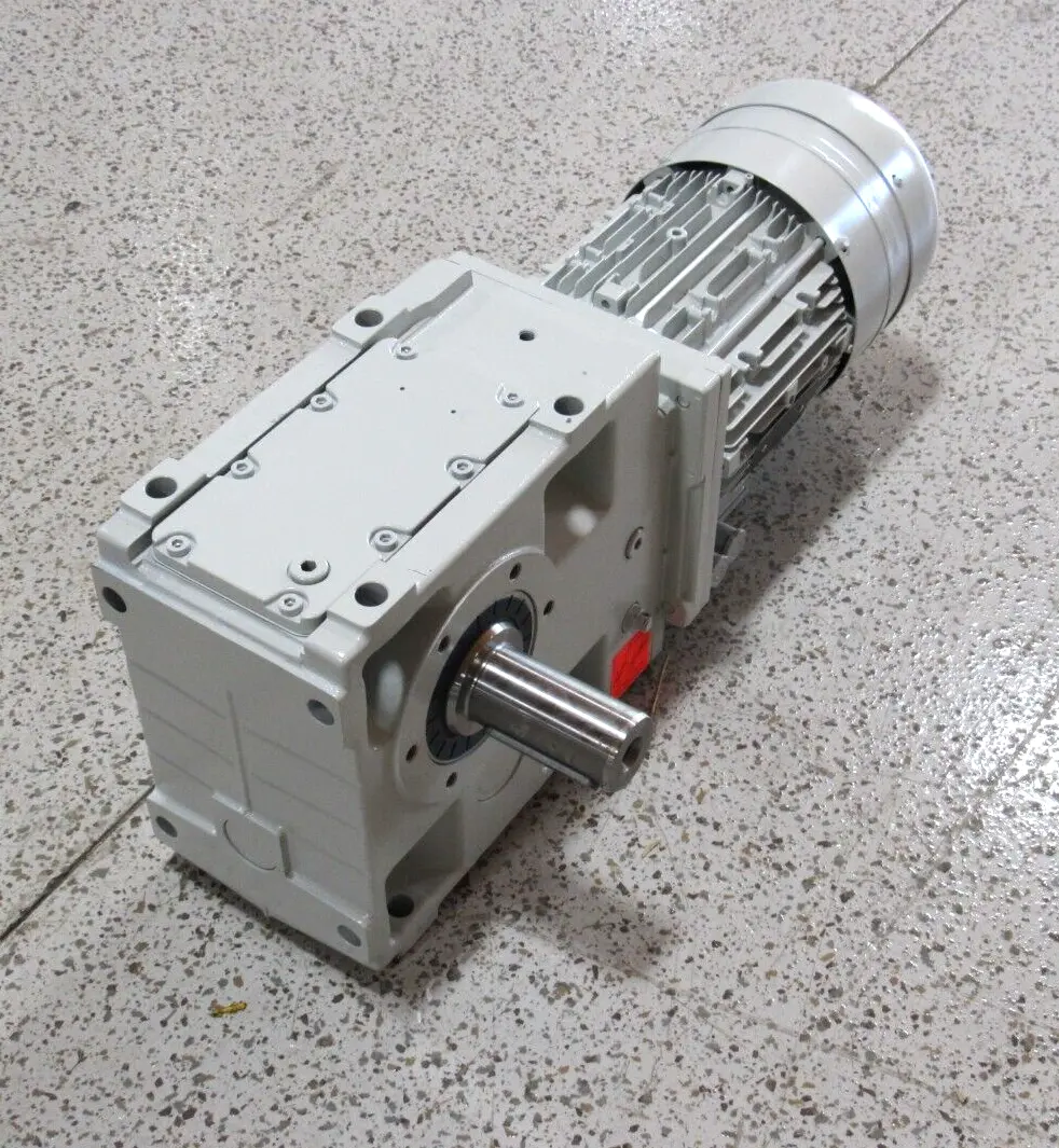NEW LENZE GKS07-3M-VBR-112C22 GEARBOX GKS073MVBR112C22