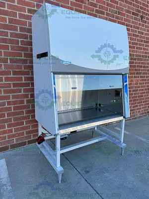 USED LABCONCO 3780101 LOGIC BIOSAFETY CABINET 4 FT CLASS II TYPE A2