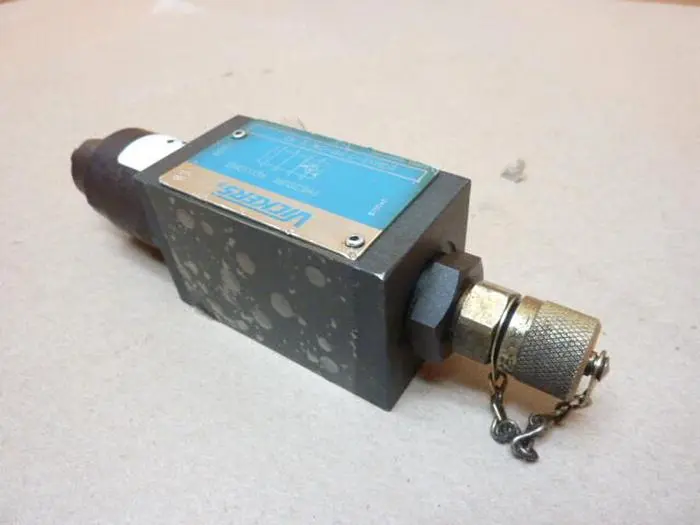 Used VICKERS DGMX2-3-PP-CW-S-40 Valves/Fittings Michigan US | Ideal Machinery #600777