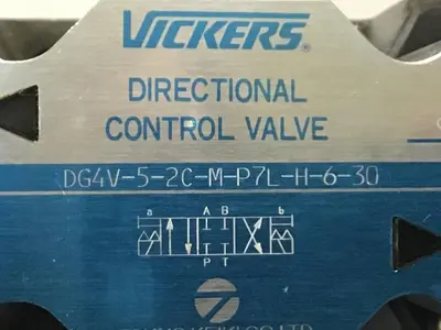 USED VICKERS DG4V-5-2C-M-P7L-H-6-30