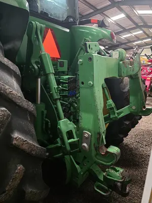 USED 2013 JOHN DEERE 8235R