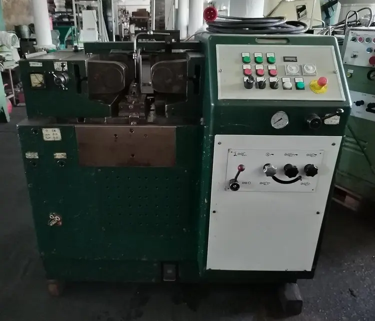 Used 1980 VEB WEMA BAD DUBEN DDR UPW 12,5 Thread Rollers CZ | Amaron s.r.o. #1061704