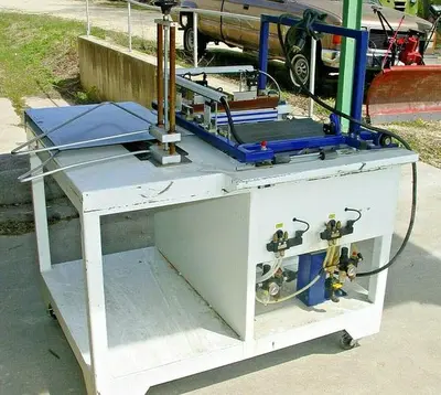 USED 1999 C-PAK 2215