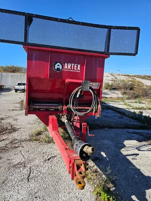 ARTEX SB700 Manure Spreaders | Iron Listing (3)