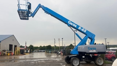 USED 2024 Genie S-65