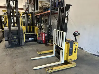 USED 2017 YALE MSW025LF