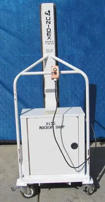Unidex 250 lbs Electric Material Lift 31" Height 24" x 24" Platform 12V Battery