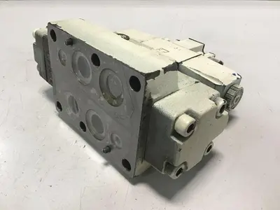 USED VICKERS DG4V36CMP7H750JA100