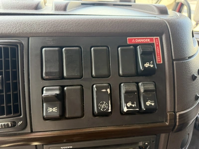Used 2013 VOLVO VNL Conventional trucks Indiana US | Miedema Asset Management Group #1414634