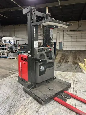 Used 2013 RAYMOND 550OPC30TT Misc Forklifts Illinois US | Somerset Equipment Sales #1542978