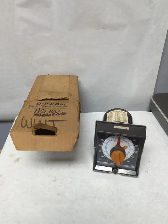 New | in-Stock EAGLE SIGNAL HG100 Timers | Surplus Asset Holdings #1227091