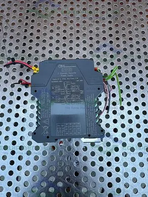 USED GM INTERNATIONAL D1010D 2 CHANNELS REPEATER POWER SUPPLY