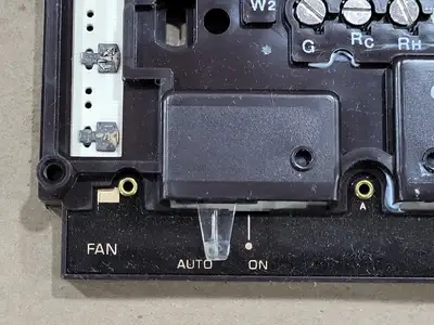NEW HONEYWELL Q674A-1019