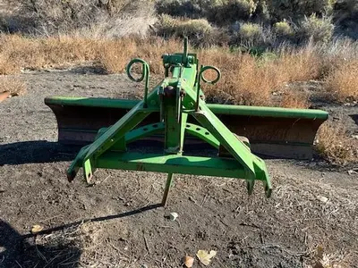 8' John Deere 3pt Blade