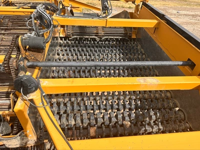 Used _UNKNOWN_ _UNKNOWN_ Self-propelled Harvesters Idaho US | Tri-Steel Manufacturing #1557207