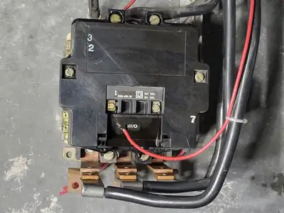 USED SQUARE D 8736SF01B76S