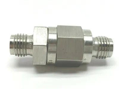 Swagelok 1/4" Male NPT 100 PSI Excess Flow Valve Fitting - Used
