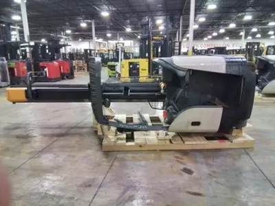 USED 2020 CROWN RMD6095S-32